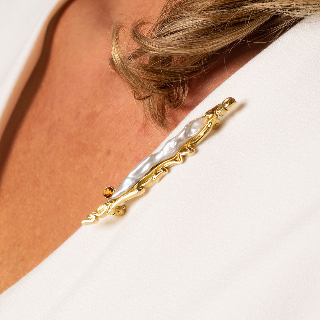 Foto van de Chapter no 47 broche
