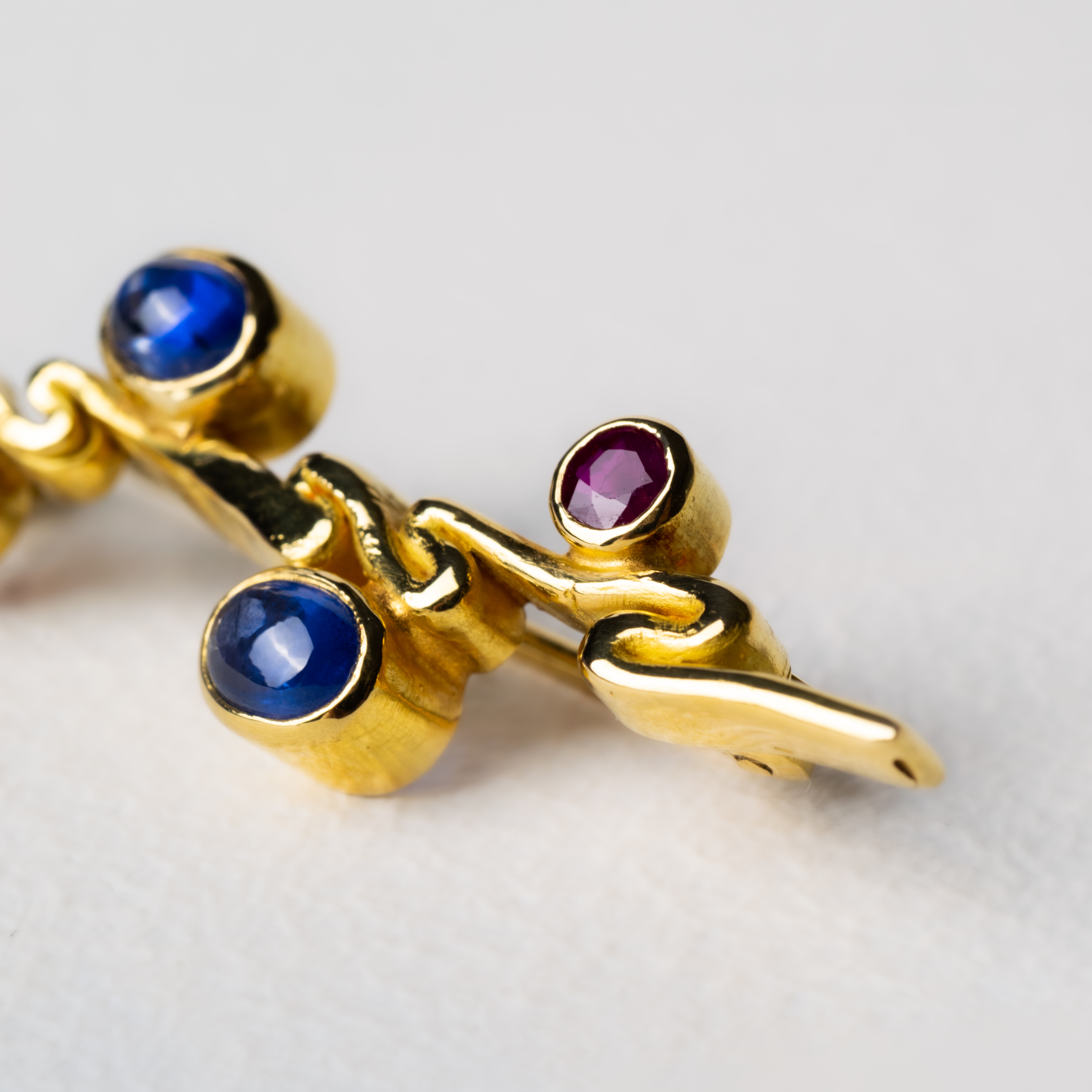 Foto van de Chapter no 47 broche