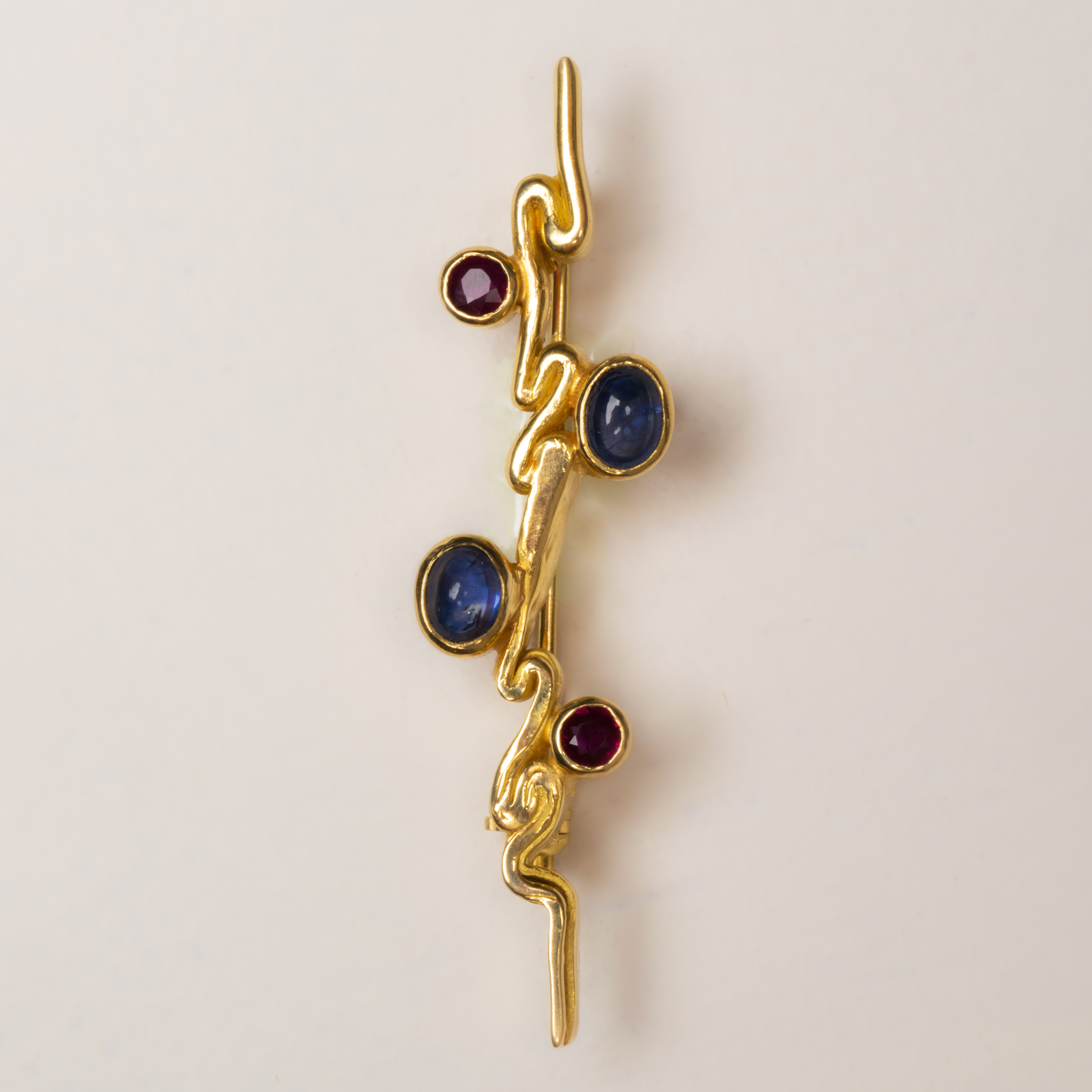 Foto van de Chapter no 47 broche